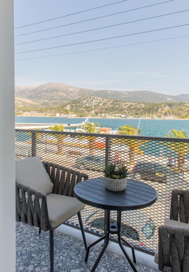 Chelmis Sea Front Apartments - Atlantis Argostoli  Exteriör bild