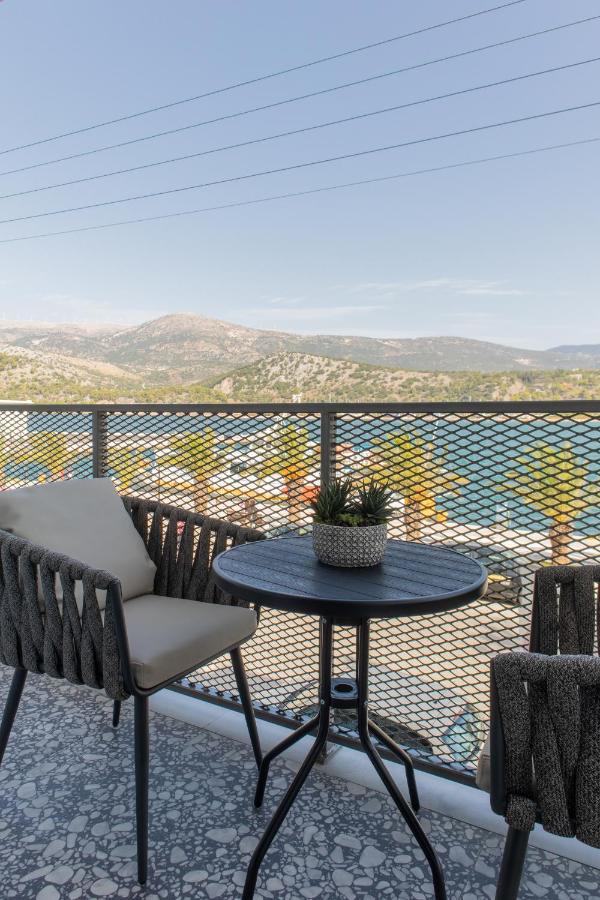 Chelmis Sea Front Apartments - Atlantis Argostoli  Exteriör bild