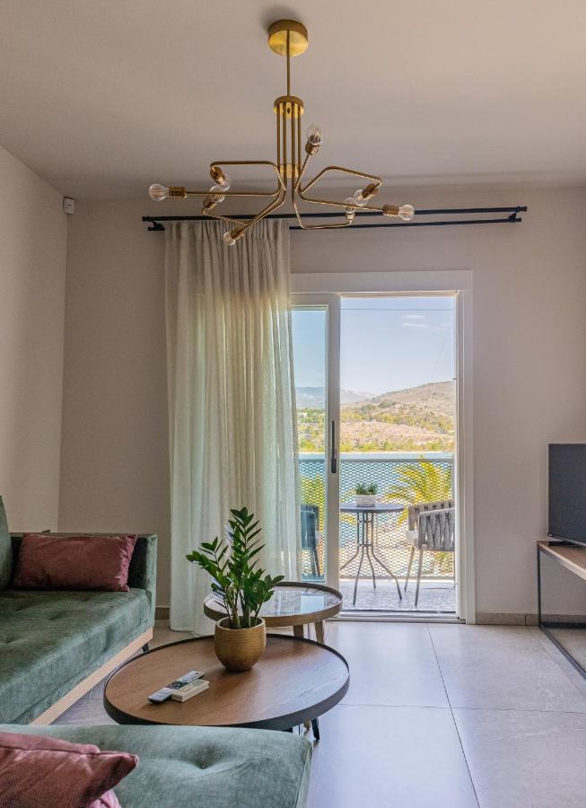 Chelmis Sea Front Apartments - Atlantis Argostoli  Exteriör bild